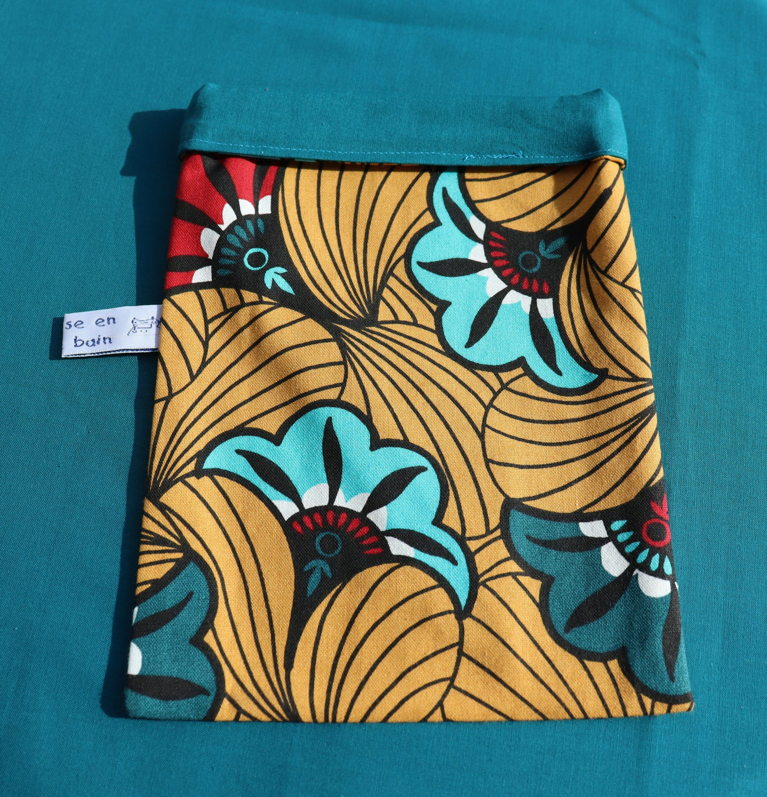 Pochette à livres fleurs de mariage